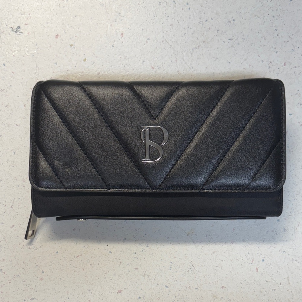 Elegant Black Quilted Women's Wallet